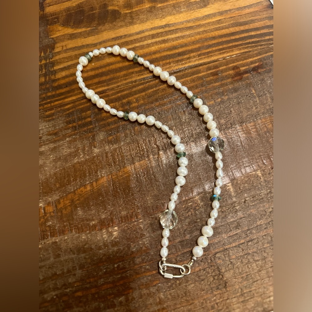 Open loop pearl and Czech glass beads